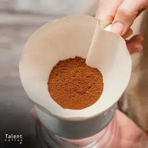 فیلتر قهوه چیست + معرفی انواع و بهترین جایگزین فیلتر کاغذی قهوه