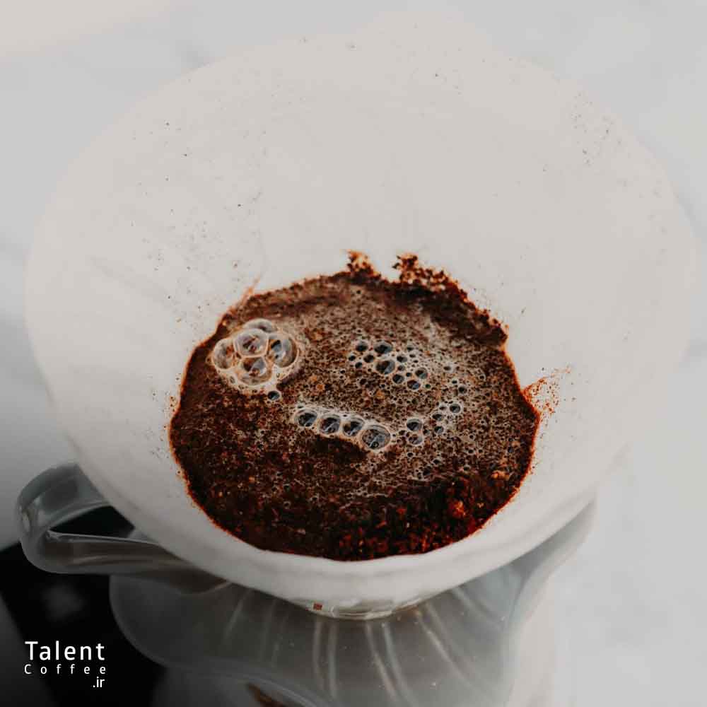 حجم آب بلومینگ چه تاثیری بر دم آوری قهوه دارد؟